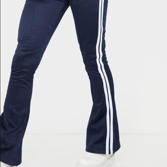 PrettyLittleThing Navy Side Stripe Flare Leg Sweatpants 0 - Picture 4 of 13